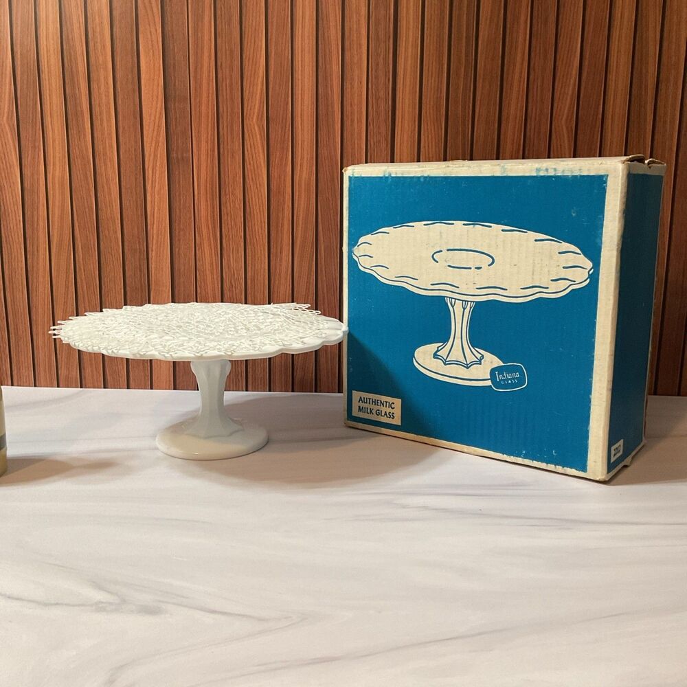 Vintage Indiana Authentic Glass Cake Stand  10.75” W x 4.5” H # 2282